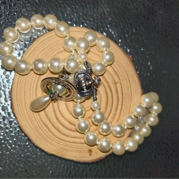 Vivienne Westwood Silver Pendant Pearl Necklace